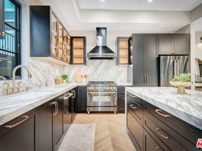 656 Huntley Drive 102, West Hollywood CA 90069