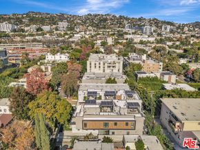 656 Huntley Drive 102, West Hollywood CA 90069