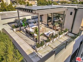 656 Huntley Drive 102, West Hollywood CA 90069