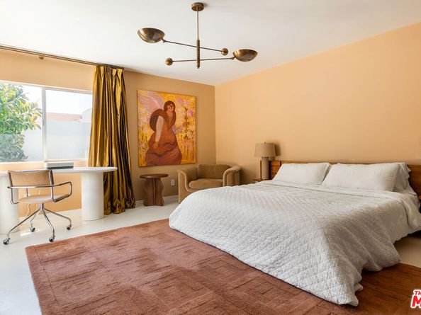 5544 W 63rd Street, Los Angeles CA 90056