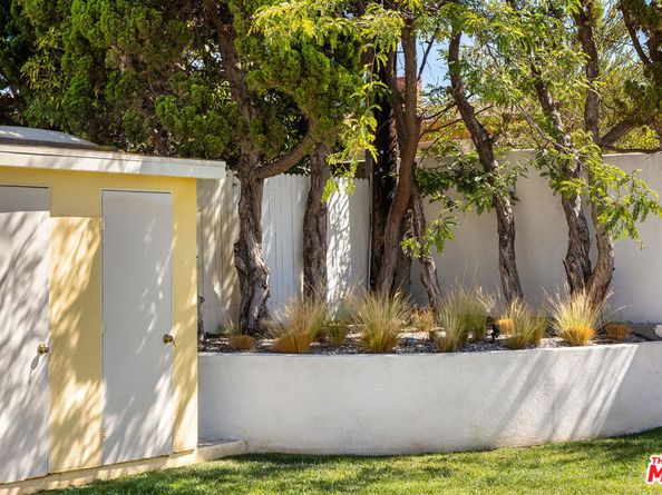 5544 W 63rd Street, Los Angeles CA 90056