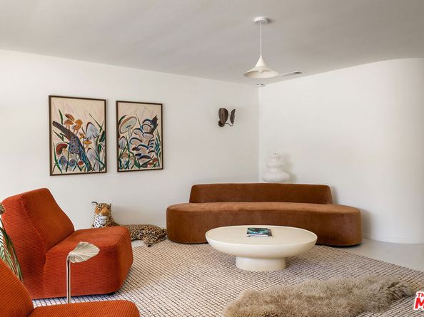 5544 W 63rd Street, Los Angeles CA 90056