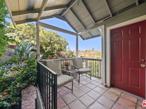 2142 Baxter Street, Los Angeles CA 90039