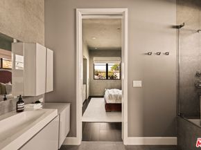 6607 Maryland Drive, Los Angeles CA 90048