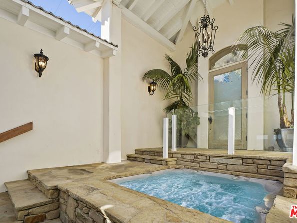 26908 Malibu Cove Colony Drive, Malibu CA 90265