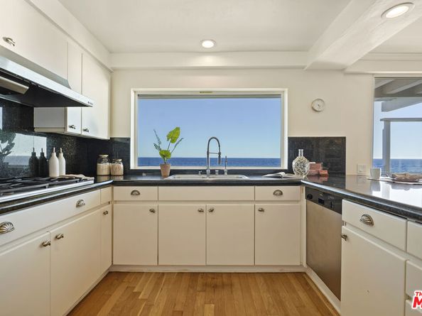 26908 Malibu Cove Colony Drive, Malibu CA 90265