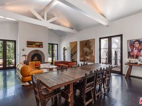 820 N Roxbury Drive, Beverly Hills CA 90210