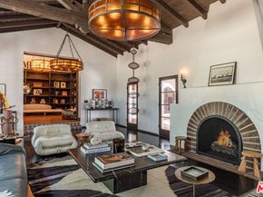 820 N Roxbury Drive, Beverly Hills CA 90210