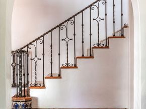 820 N Roxbury Drive, Beverly Hills CA 90210