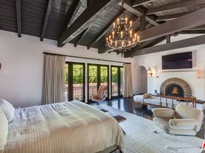 820 N Roxbury Drive, Beverly Hills CA 90210
