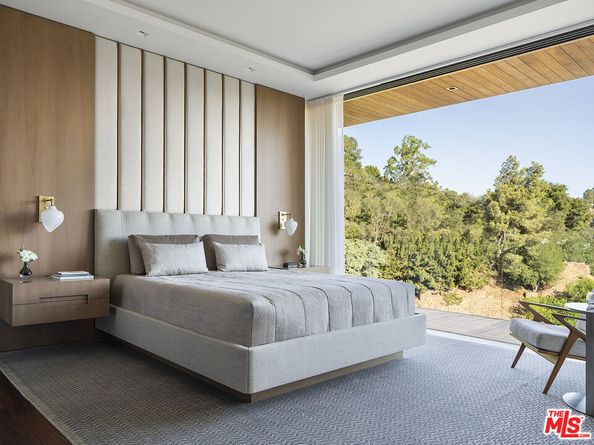 1716 San Remo Drive, Pacific Palisades CA 90272