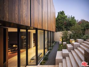 1716 San Remo Drive, Pacific Palisades CA 90272