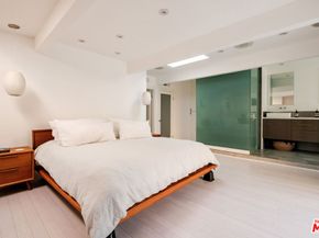 7963 Willow Glen Road, Los Angeles CA 90046