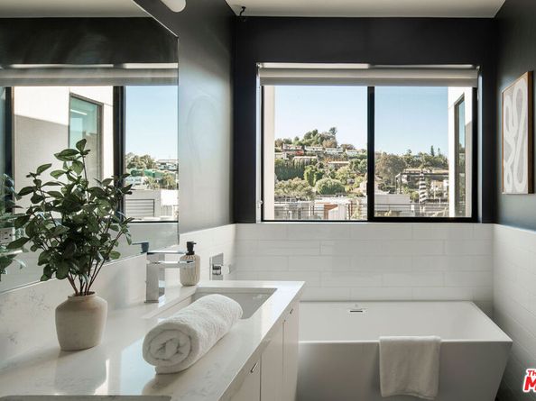 2150 Clifford Street, Los Angeles CA 90026