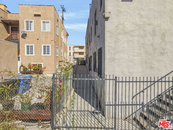 2300 Bellevue Avenue, Los Angeles CA 90026