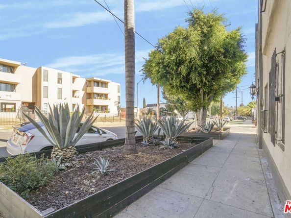 2300 Bellevue Avenue, Los Angeles CA 90026