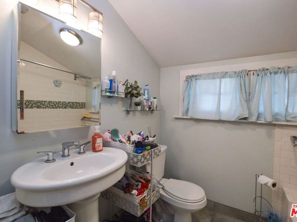 2226 W 28th Street, Los Angeles CA 90018
