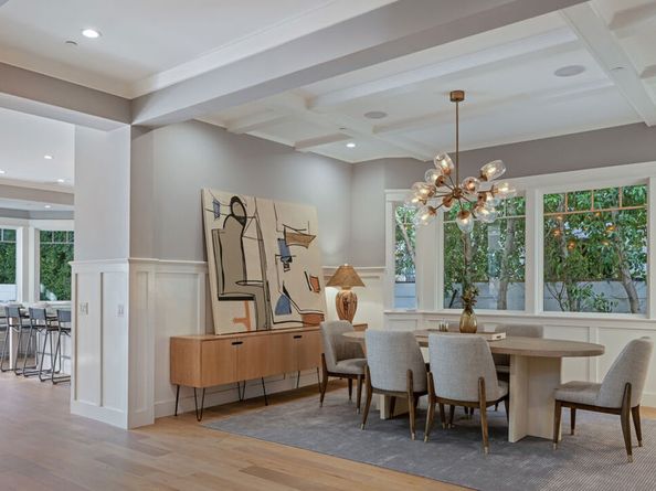 6336 Lindenhurst Avenue, Los Angeles CA 90048