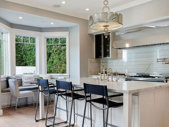 6336 Lindenhurst Avenue, Los Angeles CA 90048