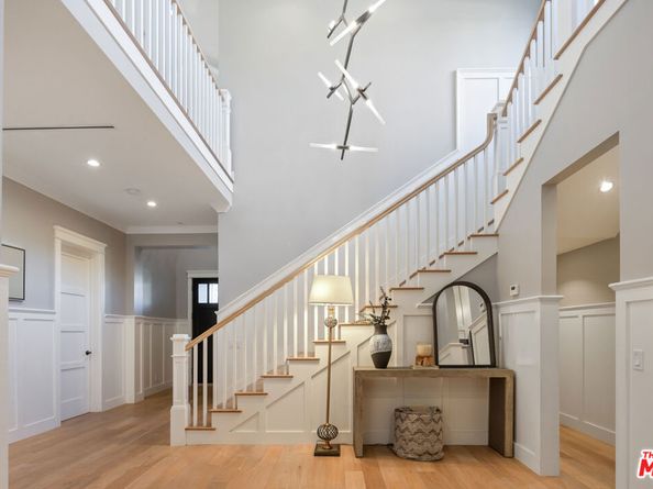 6336 Lindenhurst Avenue, Los Angeles CA 90048