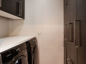 851 Tularosa Drive, Los Angeles CA 90026