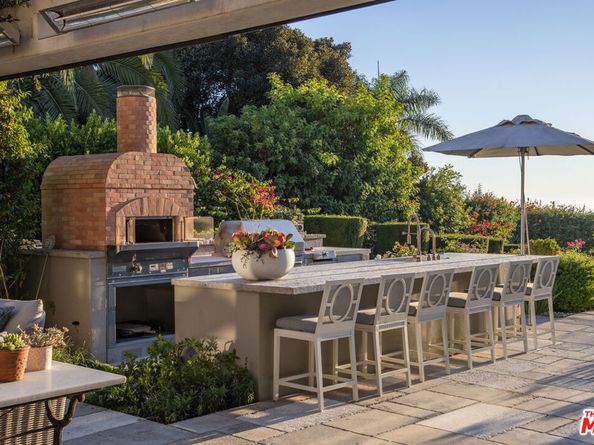 3415 Sweetwater Mesa Road, Malibu CA 90265