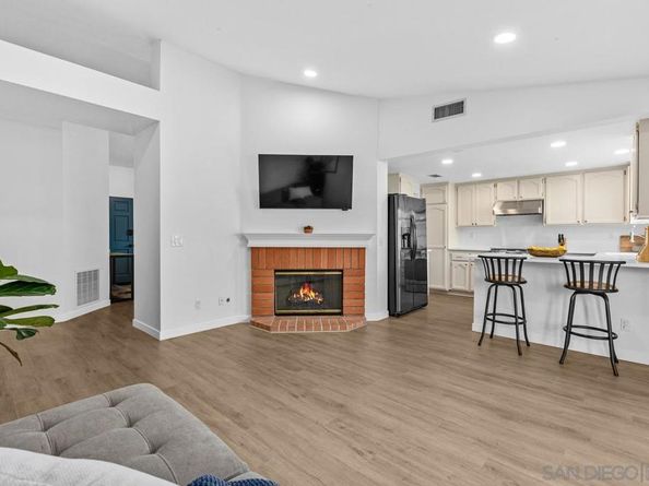 1127 La Tortuga, Vista CA 92081