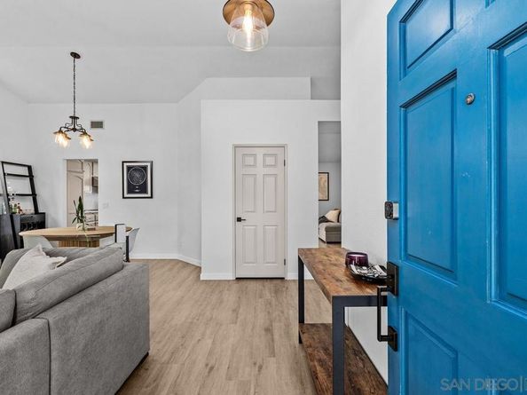 1127 La Tortuga, Vista CA 92081