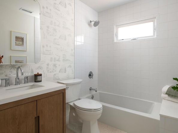 1025 Wilbur Ave, San Diego CA 92109