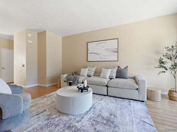 2591 Regent Rd, Carlsbad CA 92010