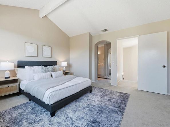 2591 Regent Rd, Carlsbad CA 92010