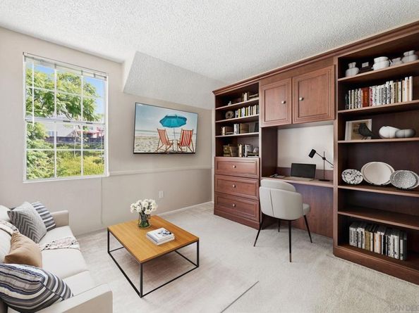 2591 Regent Rd, Carlsbad CA 92010