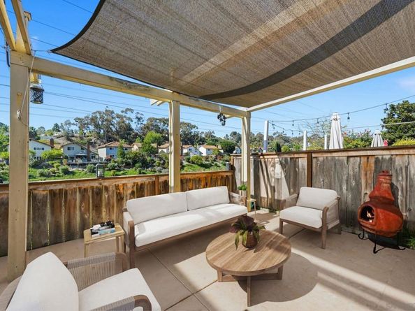 2591 Regent Rd, Carlsbad CA 92010