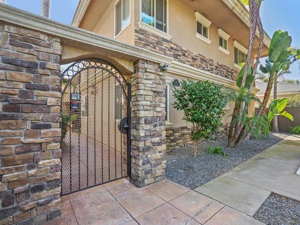 1361 Felspar St 7, San Diego CA 92109