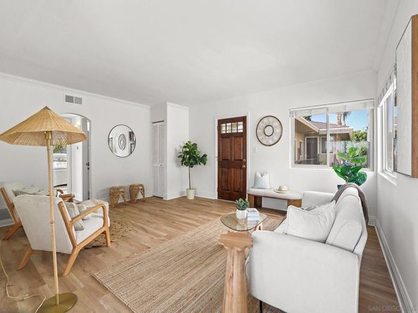 1361 Felspar St 7, San Diego CA 92109