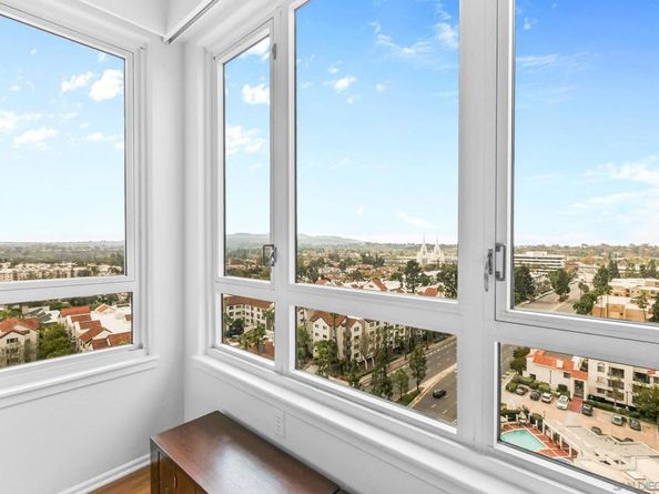 3890 Nobel Dr 1305, San Diego CA 92122