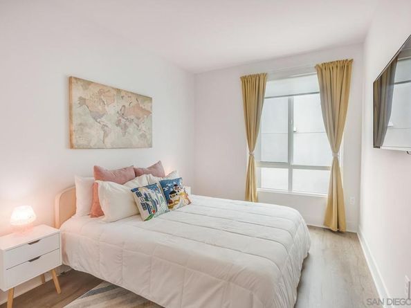 1055 32nd St 8, San Diego CA 92102