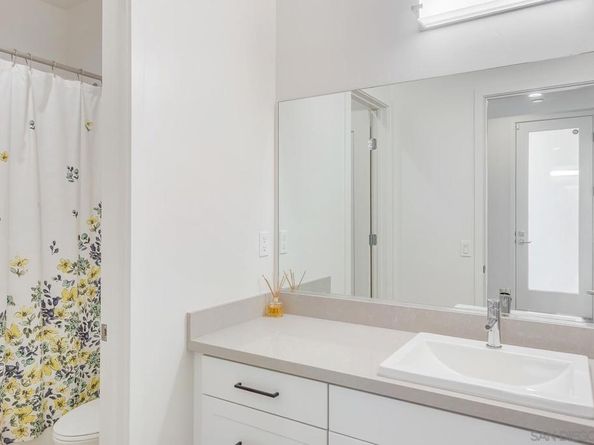 1055 32nd St 8, San Diego CA 92102