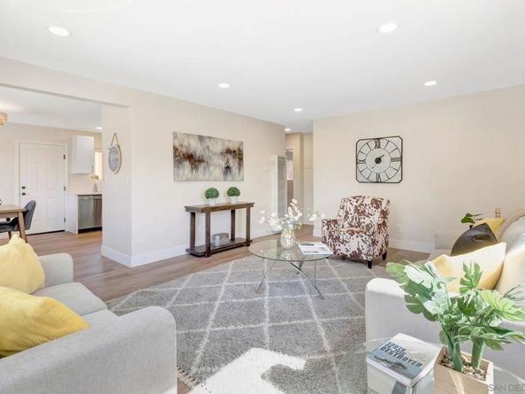 9188 Valencia St, Spring Valley CA 91977