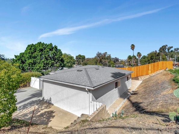 9188 Valencia St, Spring Valley CA 91977