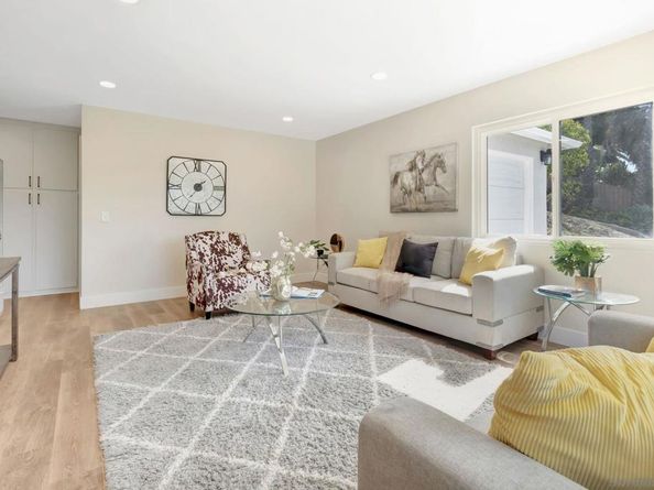 9188 Valencia St, Spring Valley CA 91977