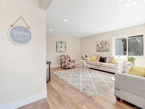 9188 Valencia St, Spring Valley CA 91977