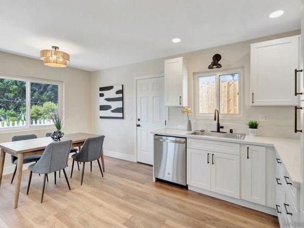 9188 Valencia St, Spring Valley CA 91977