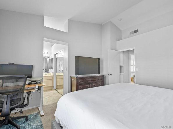 11378 Via Rancho San Diego C, El Cajon CA 92019