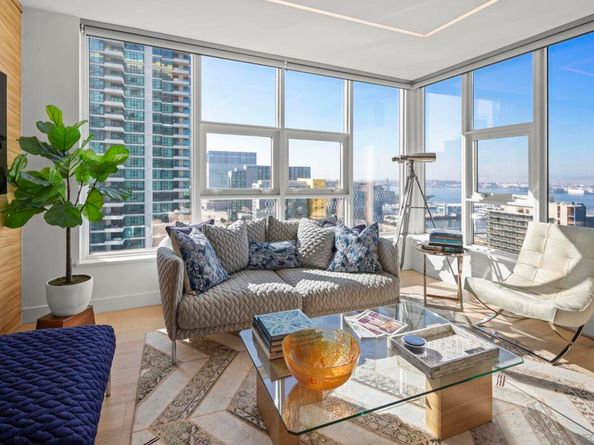 1325 Pacific Hwy 1902, San Diego CA 92101