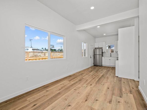 6979 81 Amherst, San Diego CA 92115