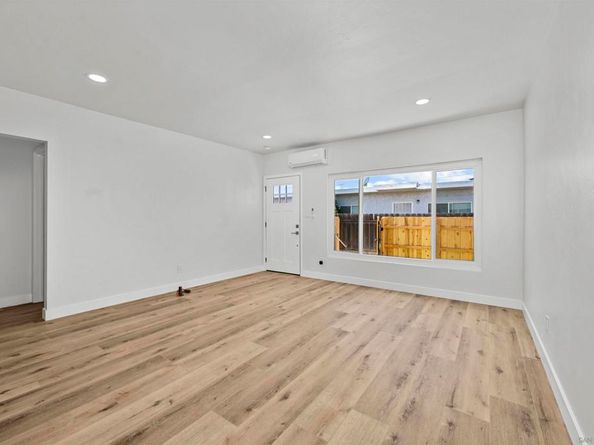 6979 81 Amherst, San Diego CA 92115