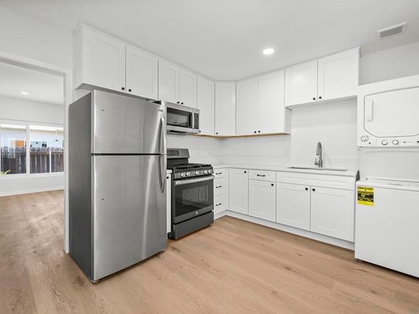 6979 81 Amherst, San Diego CA 92115