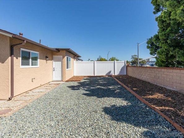 4617 Westridge Dr, Oceanside CA 92056