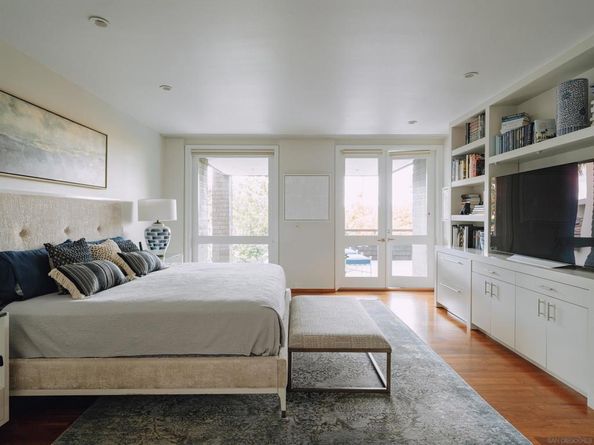 7934 Prospect Place, La Jolla CA 92037